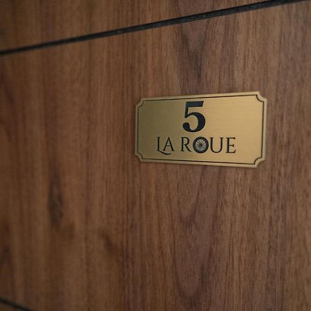 La Roue Hotel Vrsac Exterior photo